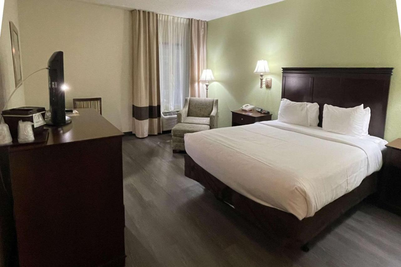 Comfort Inn Pinehurst - Southern Pines Exteriör bild